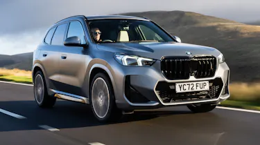 BMW X1 xDrive23i M Sport - front tracking