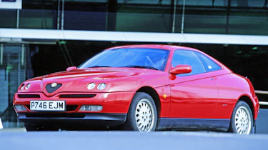 Alfa Romeo GTV