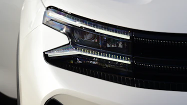 Citroen C5 Aircross - headlight