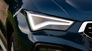 SEAT Ateca - headlight