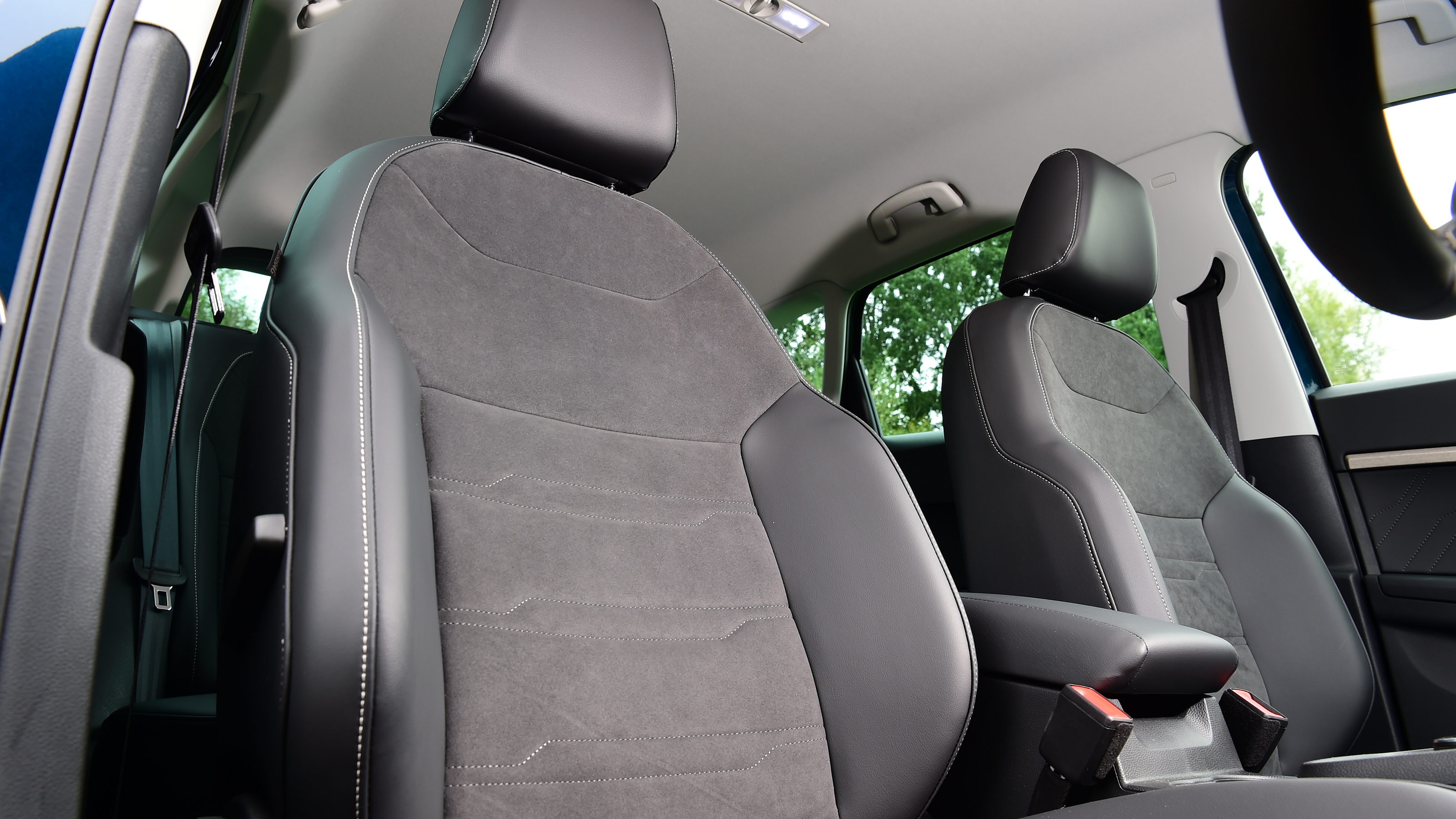 SEAT Ateca - front seat