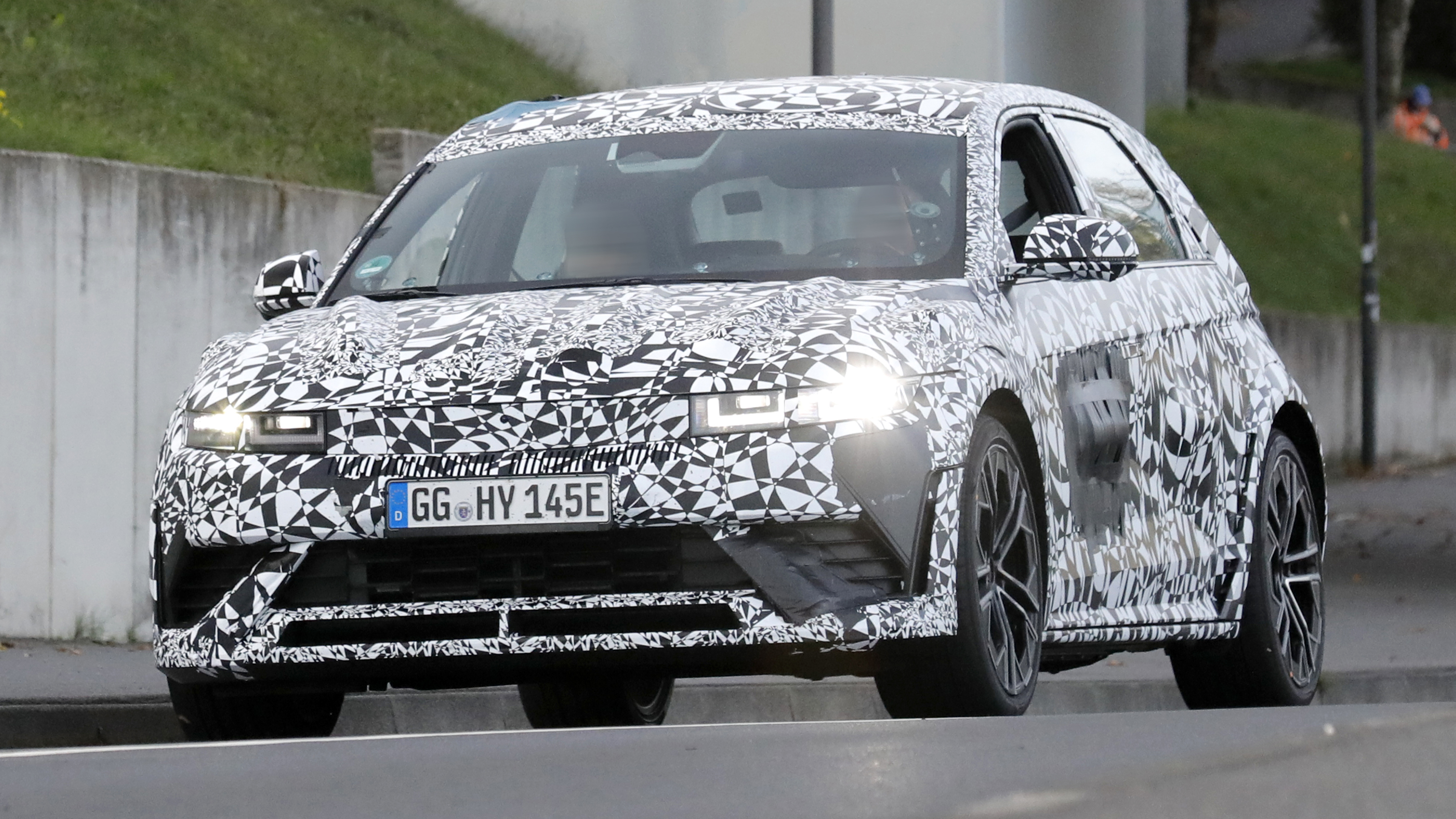 Hyundai Ioniq 5 N (camouflaged) - front
