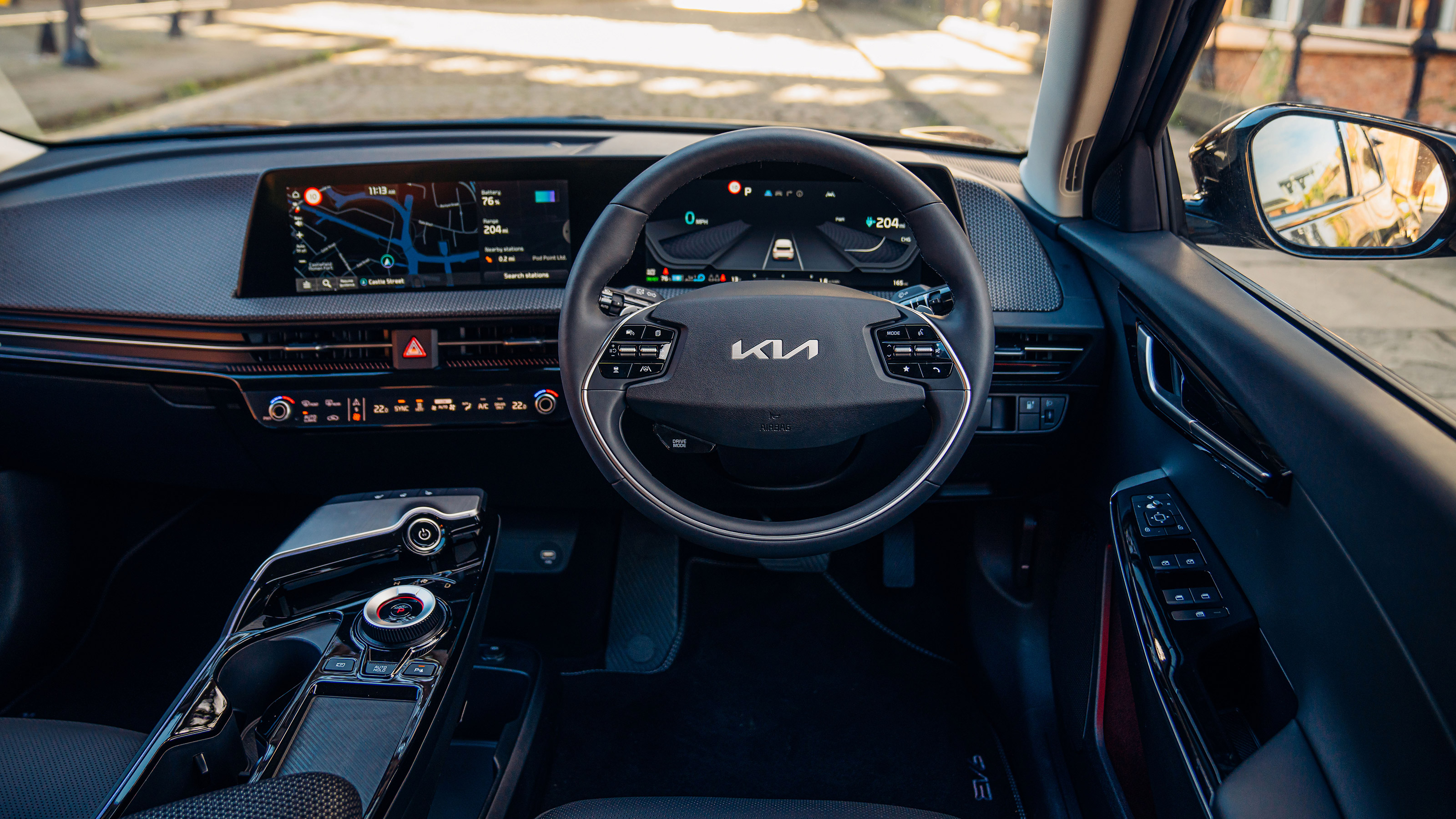 Kia EV6 Air - dash