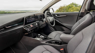 Kia Niro HEV long termer - first report dash