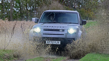 Land Rover Defender 130 - front off-road