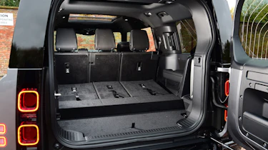 Land Rover Defender 130 - boot
