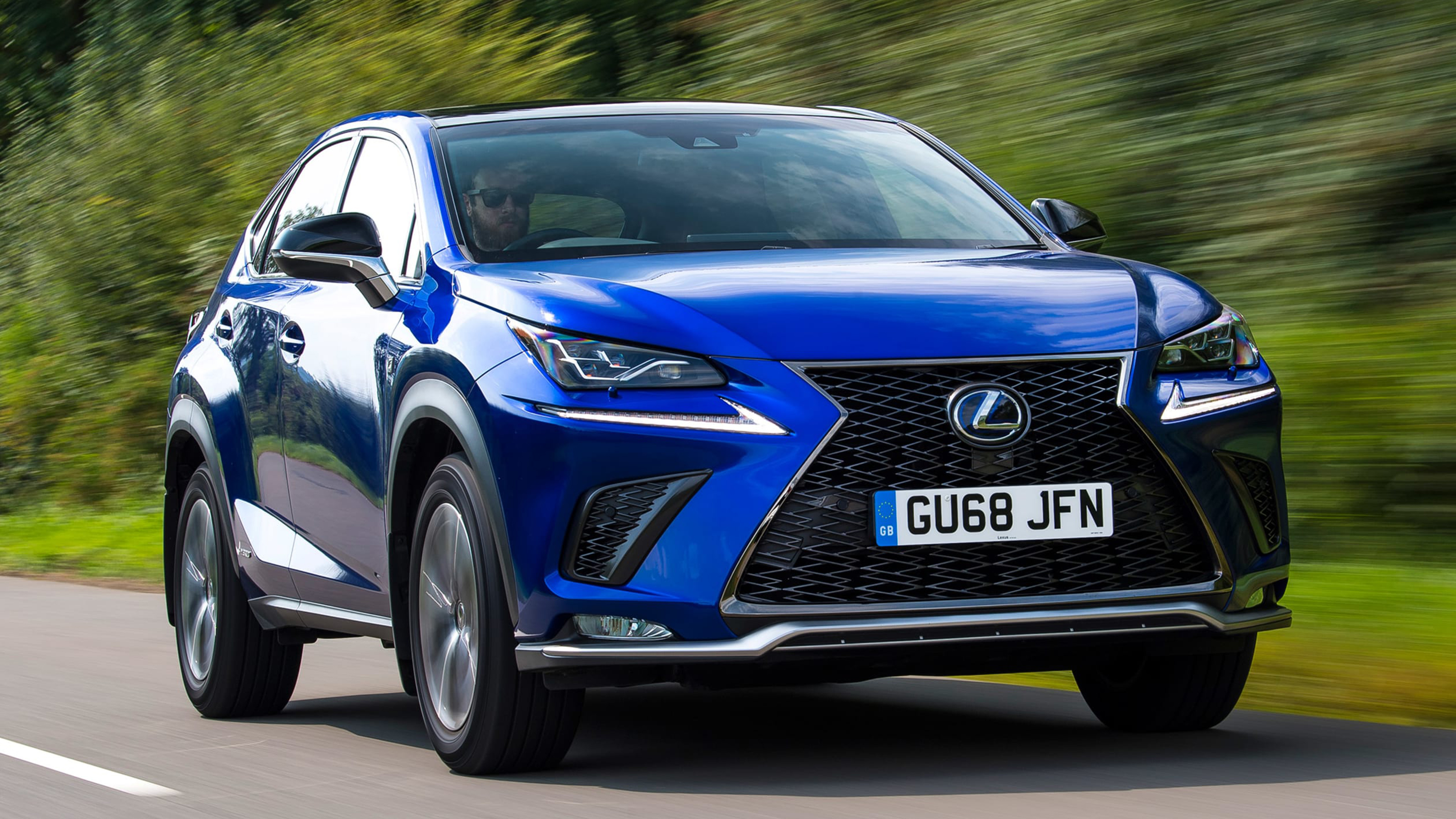 Lexus NX Mk1 - front tracking