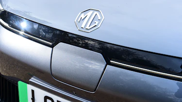MG5 EV - front detail