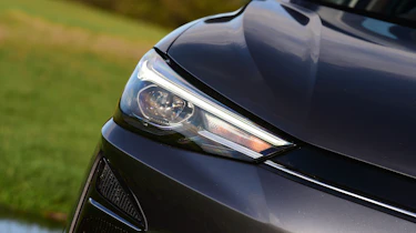 MG5 EV - front light