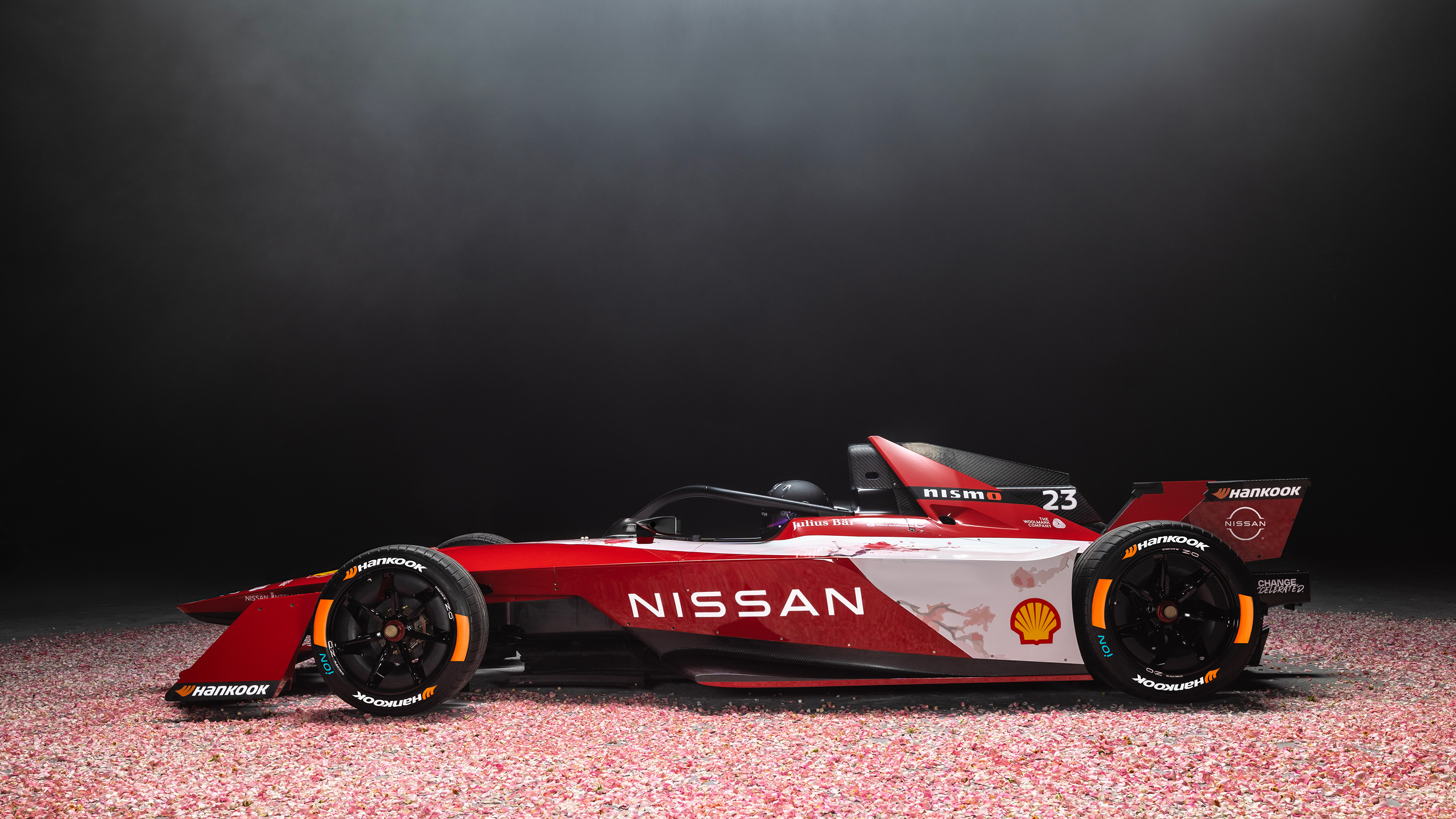 Nissan e-4ORCE 04 Formula E car 