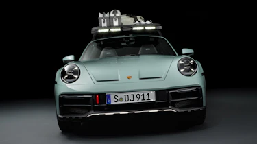 Porsche 911 Dakar - full front