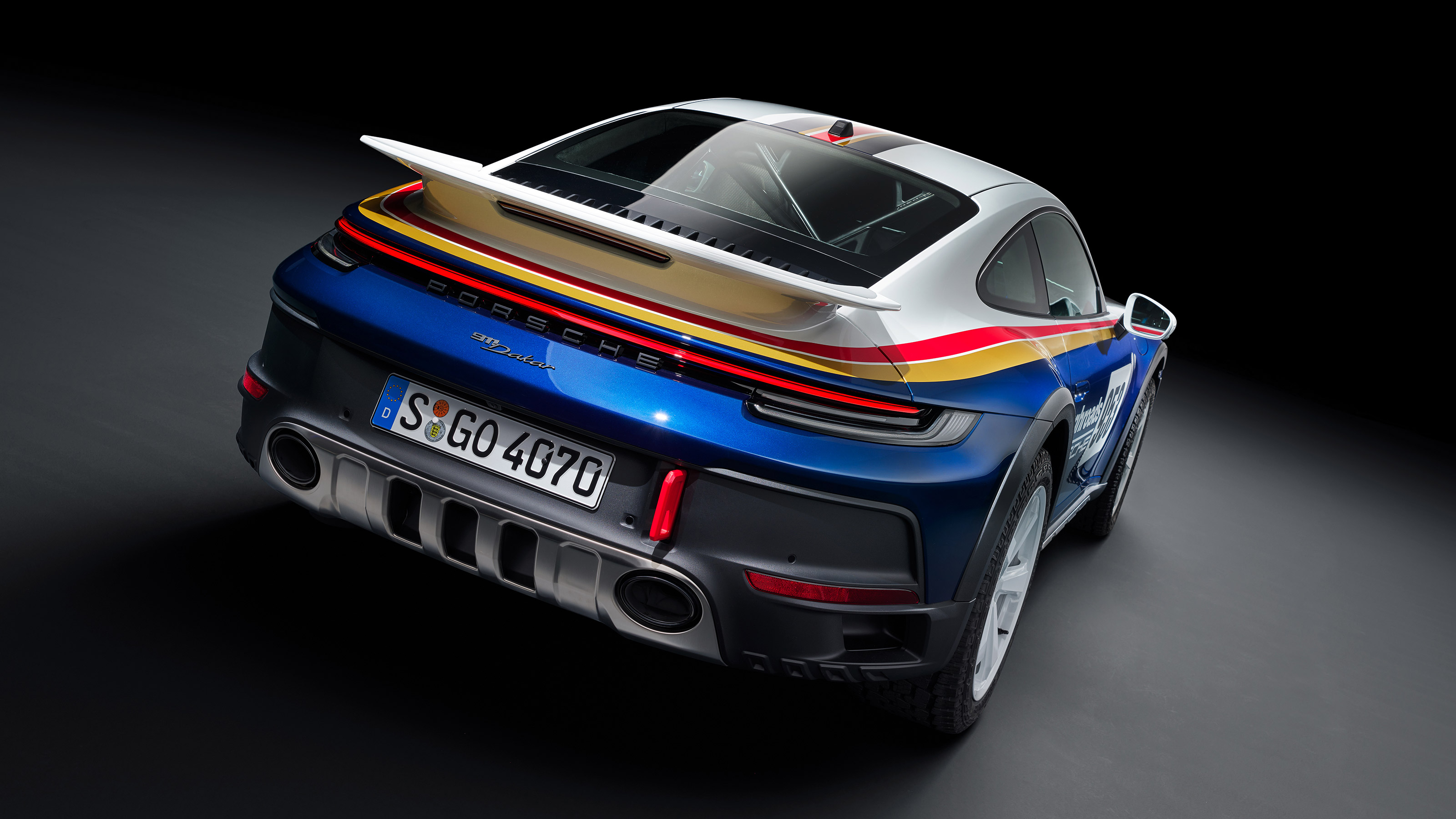 Porsche 911 Dakar - rear static