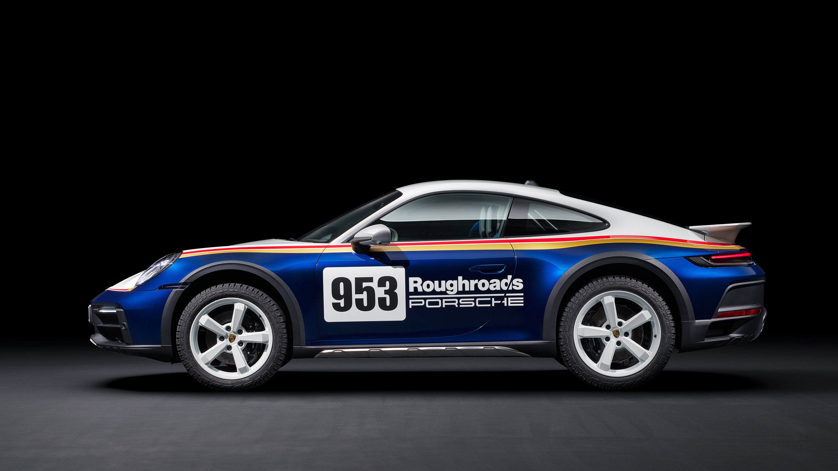 Porsche 911 Dakar - side static