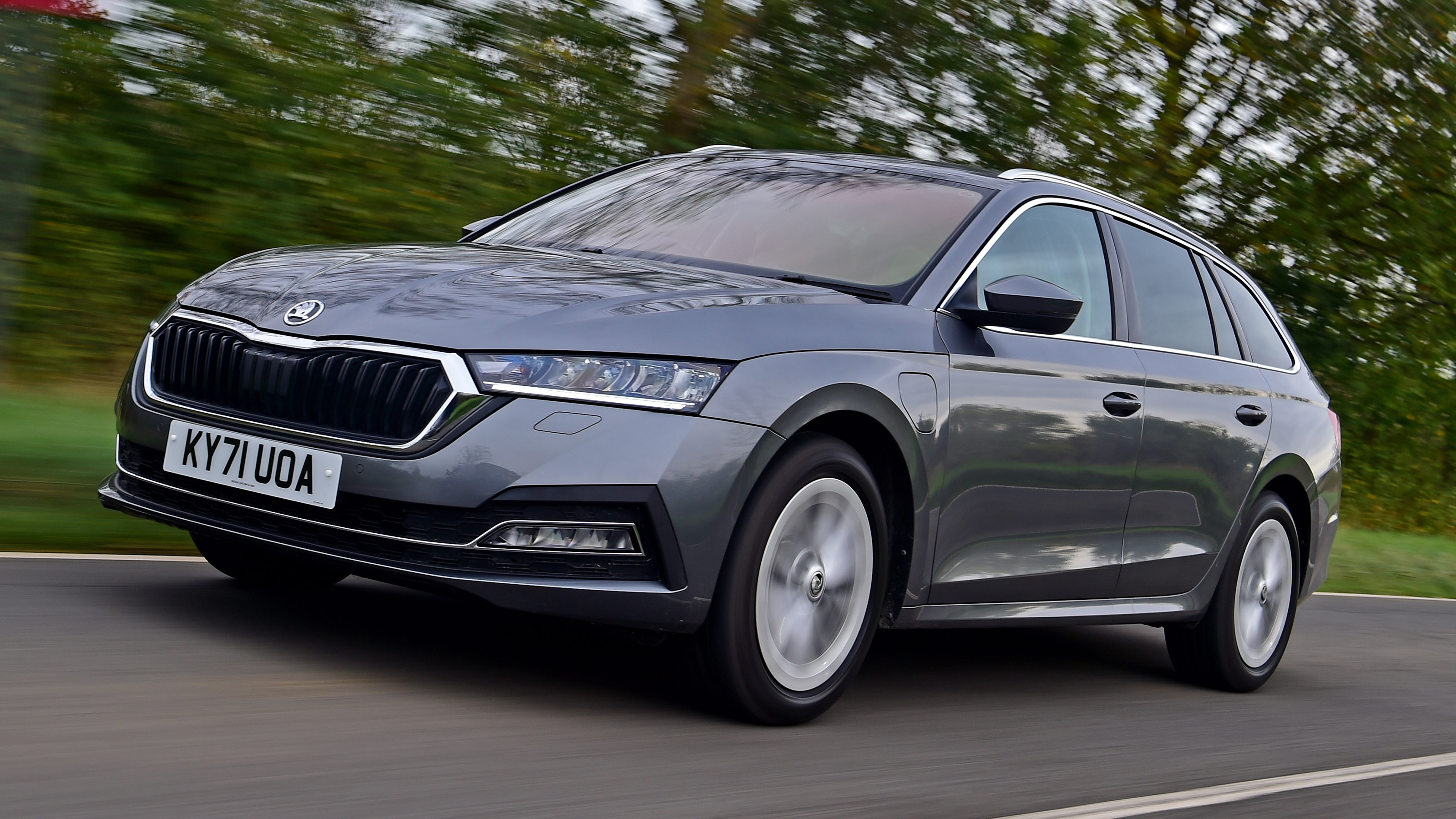 Skoda Octavia Estate - front