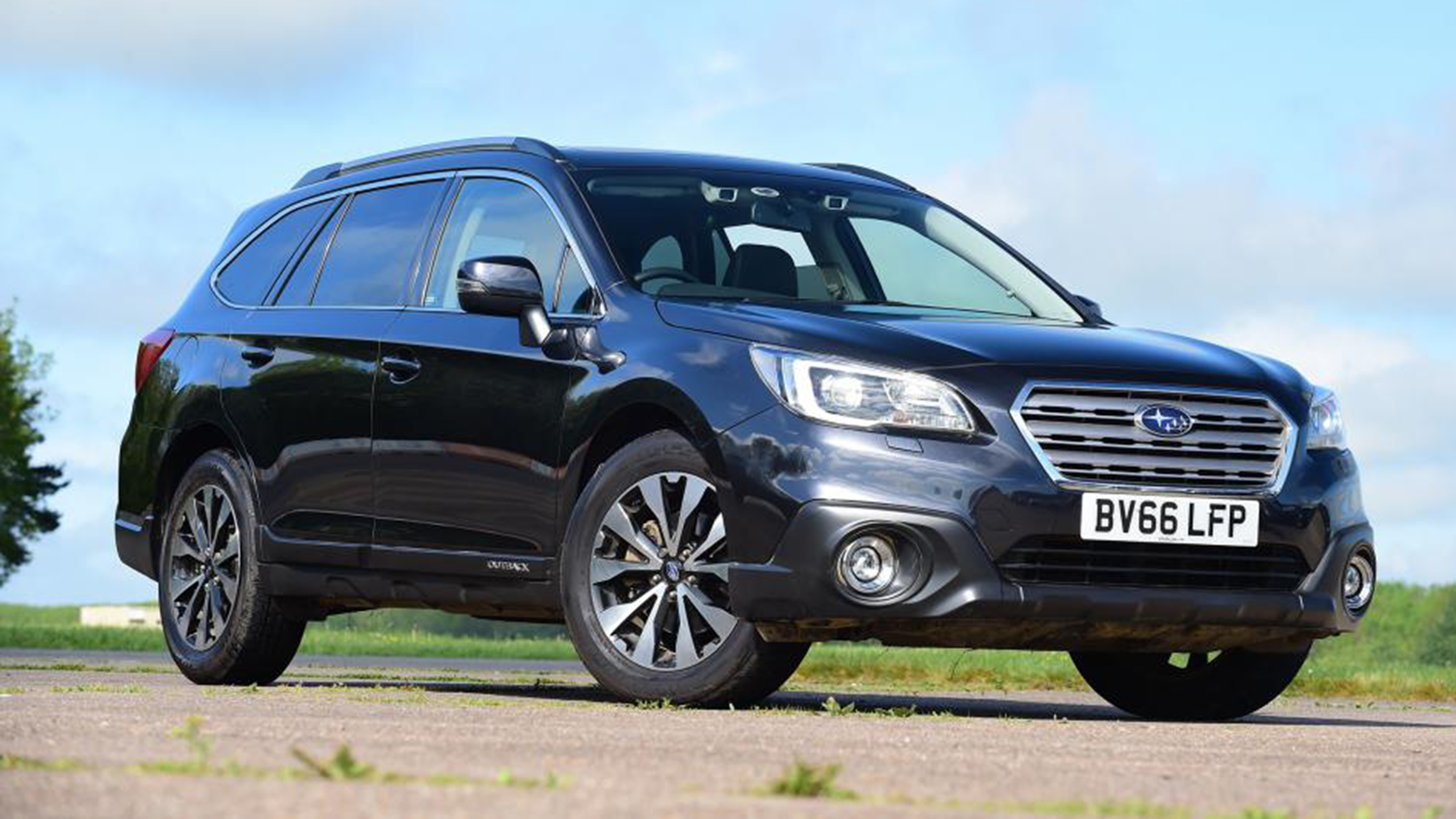 Subaru Outback Mk5 - front static