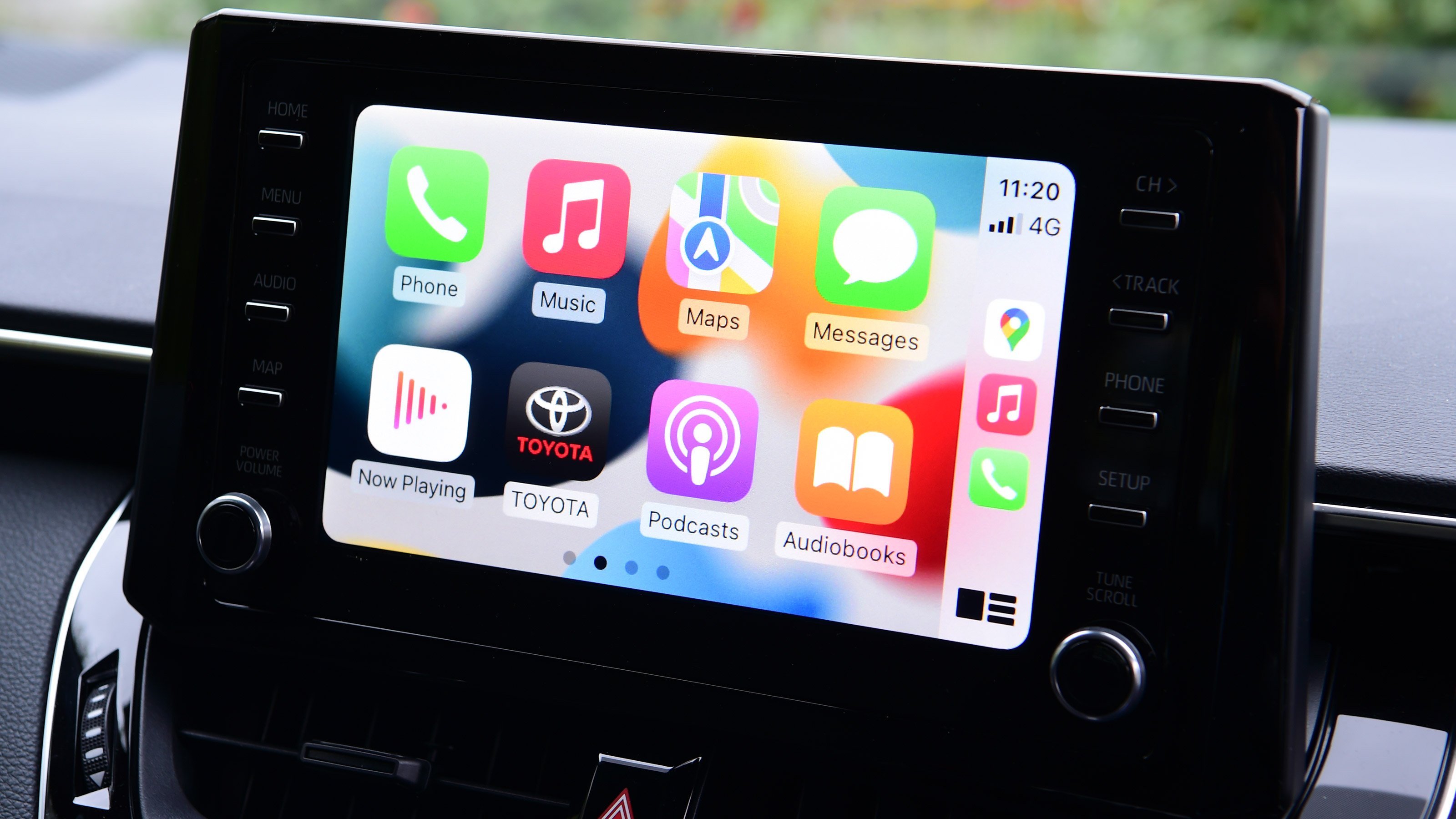 Toyota Corolla Commercial long termer - CarPlay