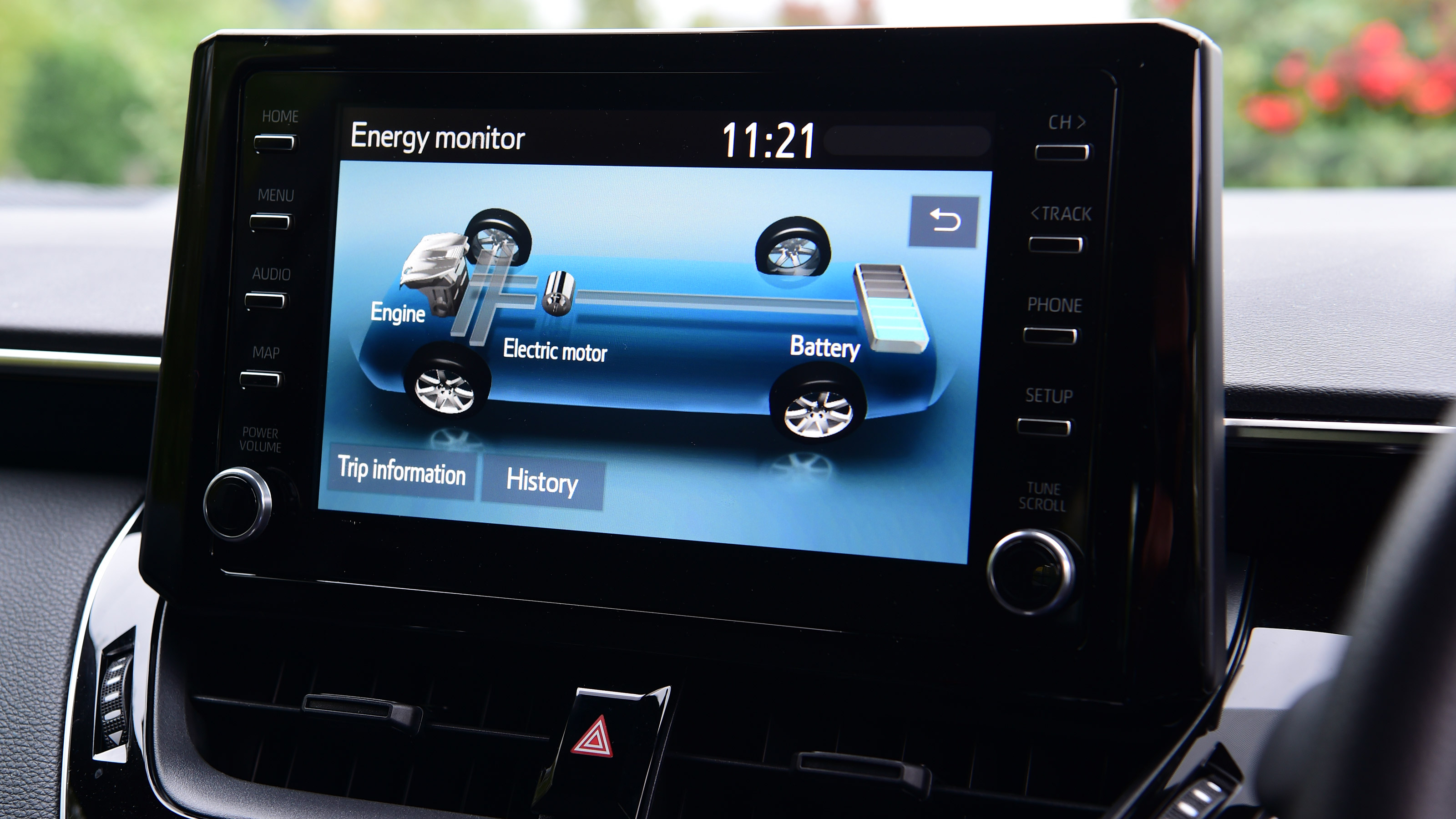 Toyota Corolla Commercial long termer - infotainment