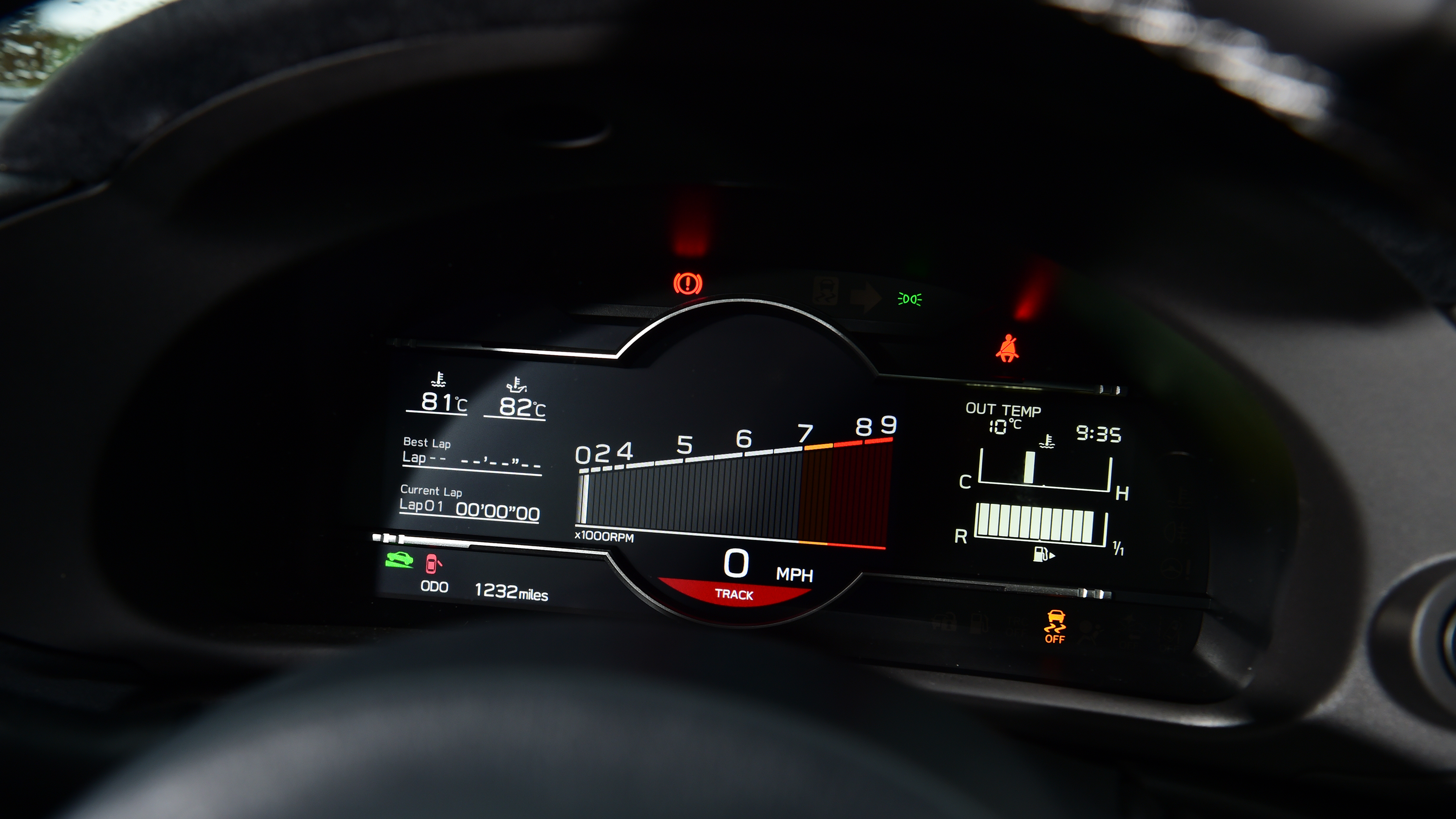 Toyota GR86 - gauge screen