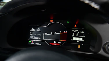 Toyota GR86 - gauge screen