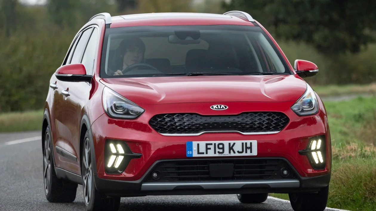 Used Kia Niro - front cornering