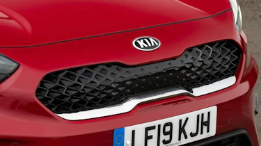 Used Kia Niro - grille