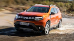 Dacia Duster - front off-road tracking