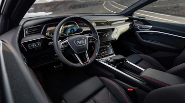 Audi Q8 e-tron - cabin