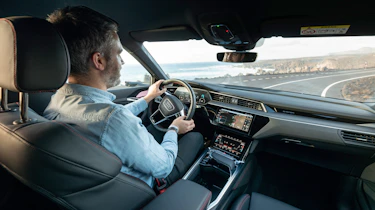 Audi Q8 e-tron - Richard Ingram (staff)