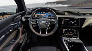 Audi Q8 e-tron - dash