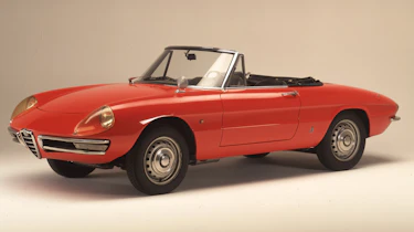 Alfa Romeo Spider Duetto