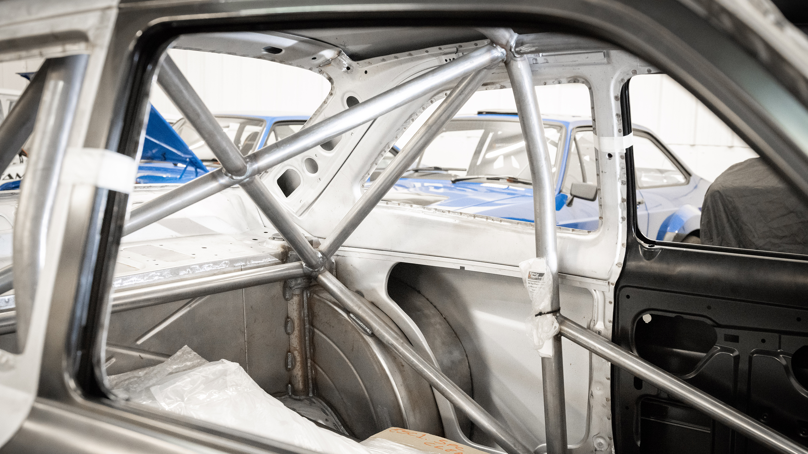 Ford Escort MST red-rocket - interior structure 1