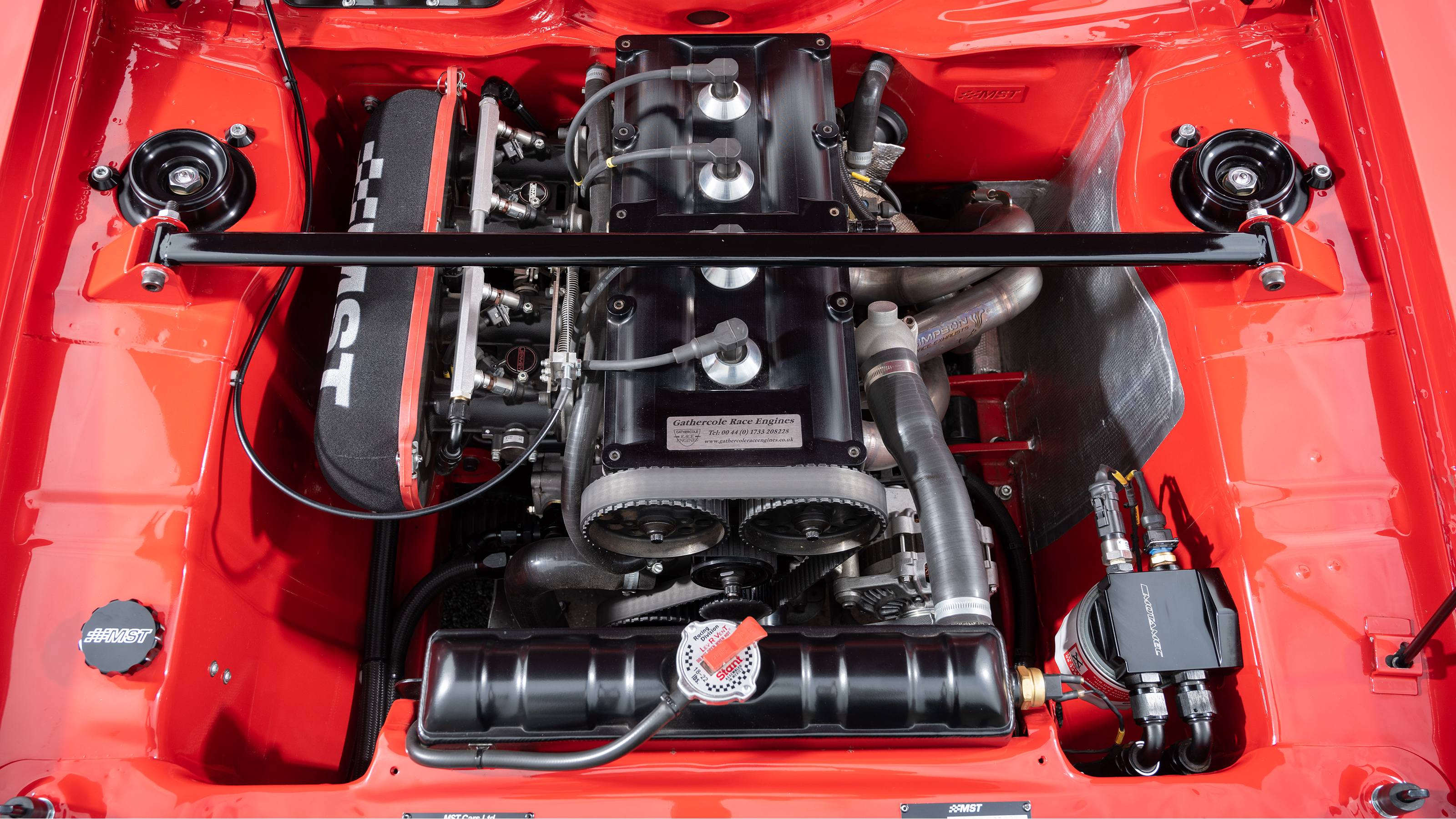 Ford Escort MST red-rocket - engine bay