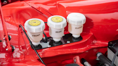 Ford Escort MST red-rocket - reservoirs
