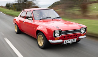 Ford Escort MST red-rocket - front tracking