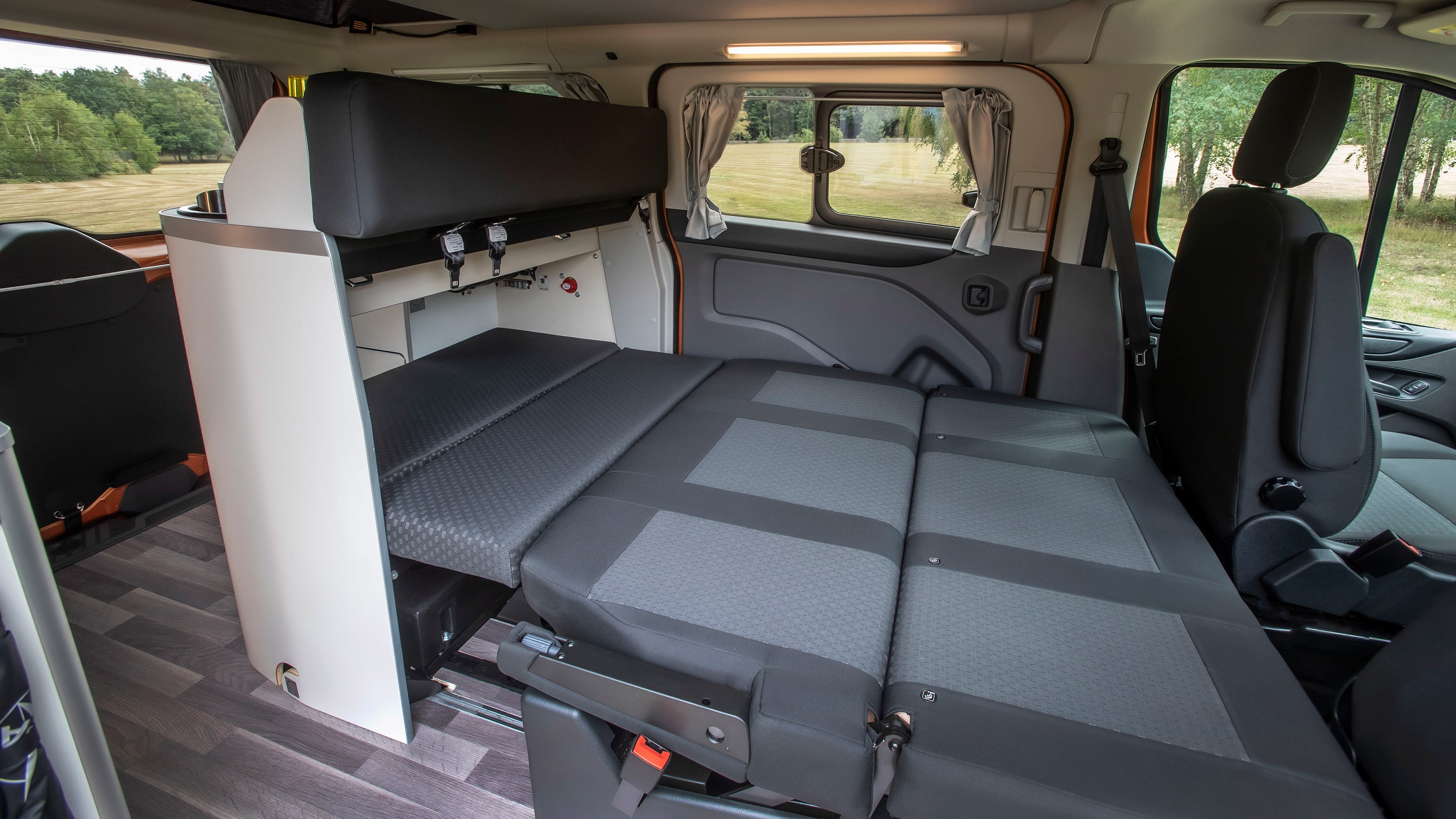 Ford Transit Custom Nugget - flat seats