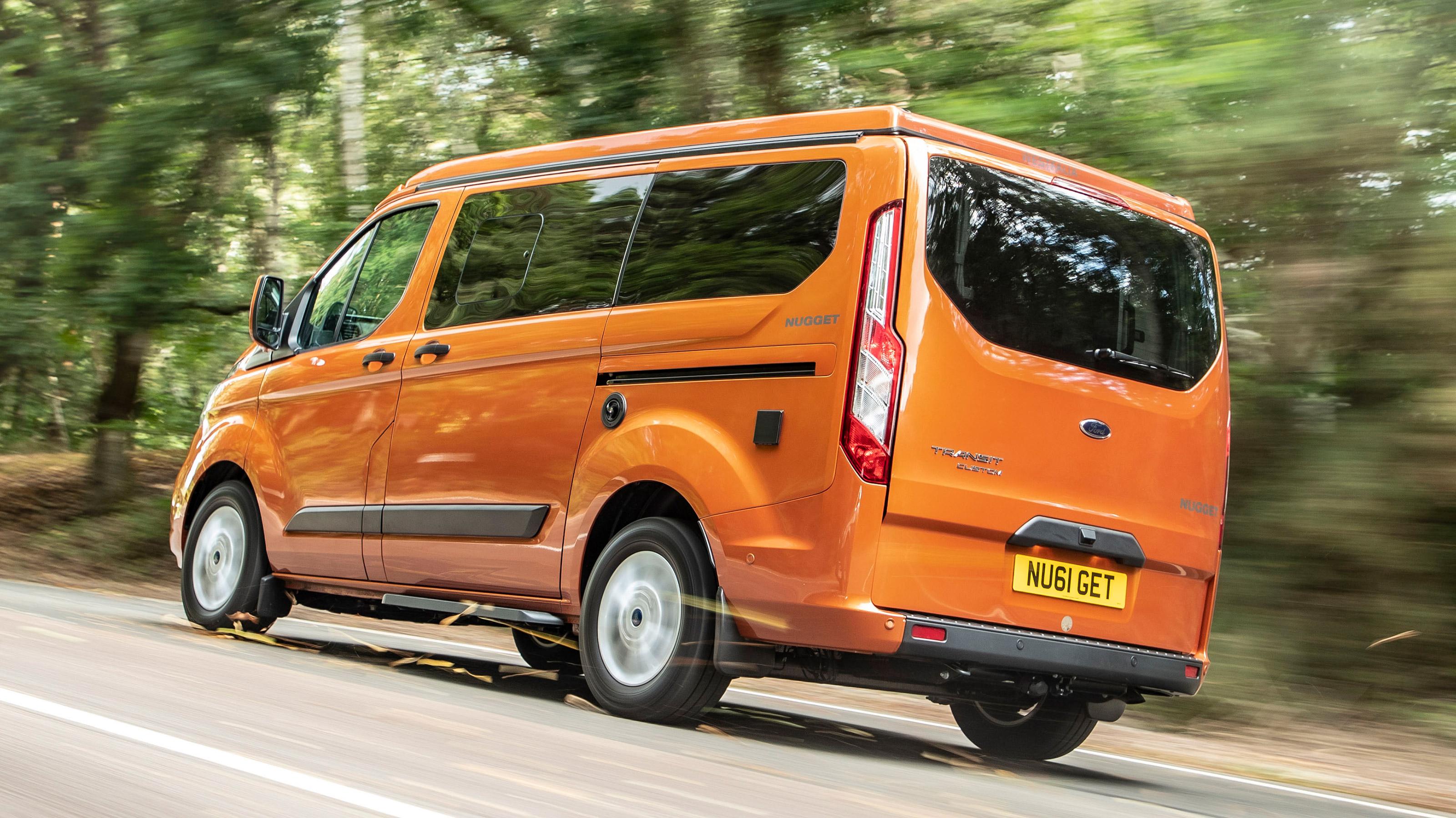 Ford Transit Custom Nugget - rear tracking
