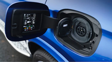 Mercedes GLC 300 e - charging socket
