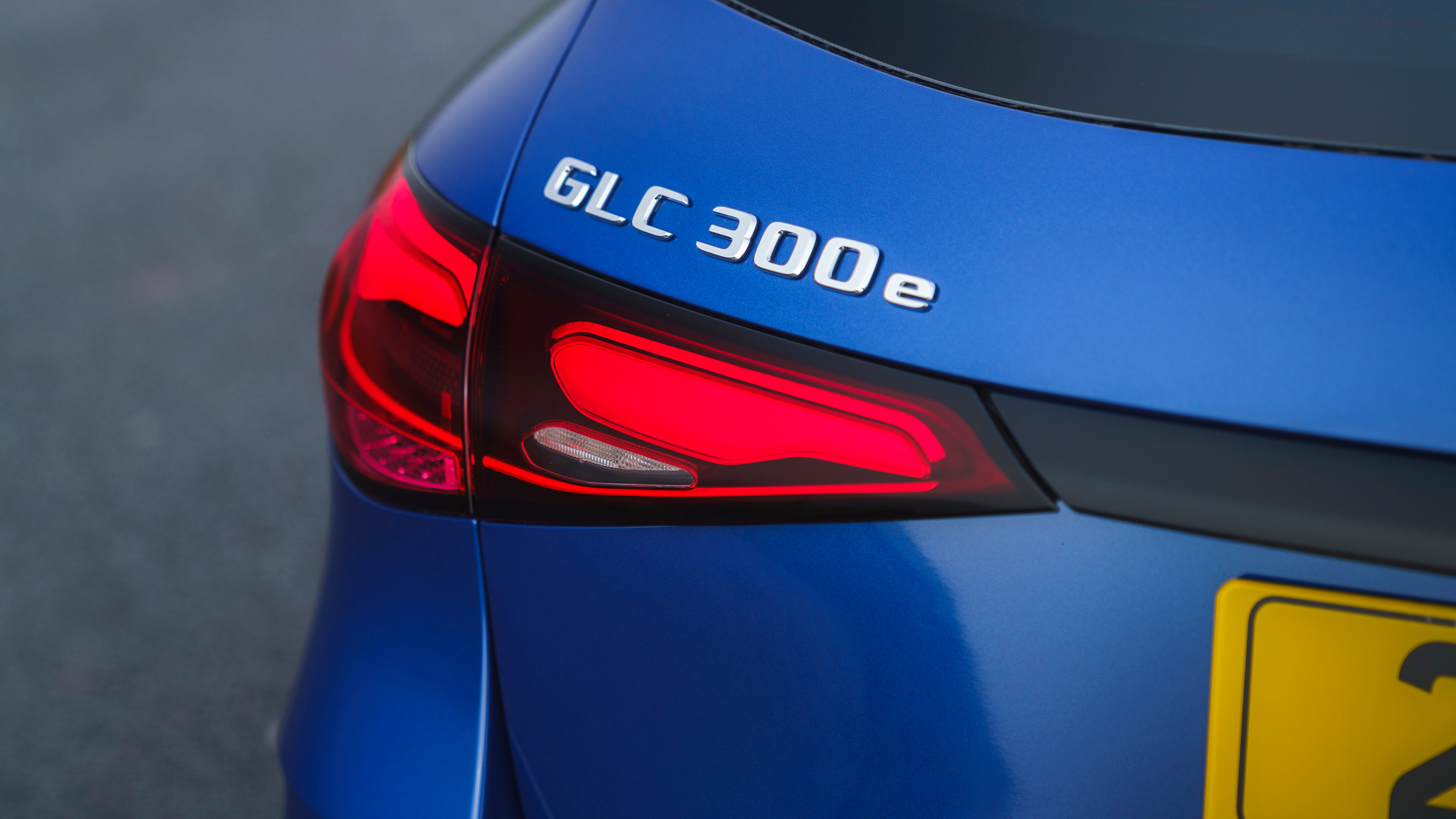 Mercedes GLC 300 e - taillight