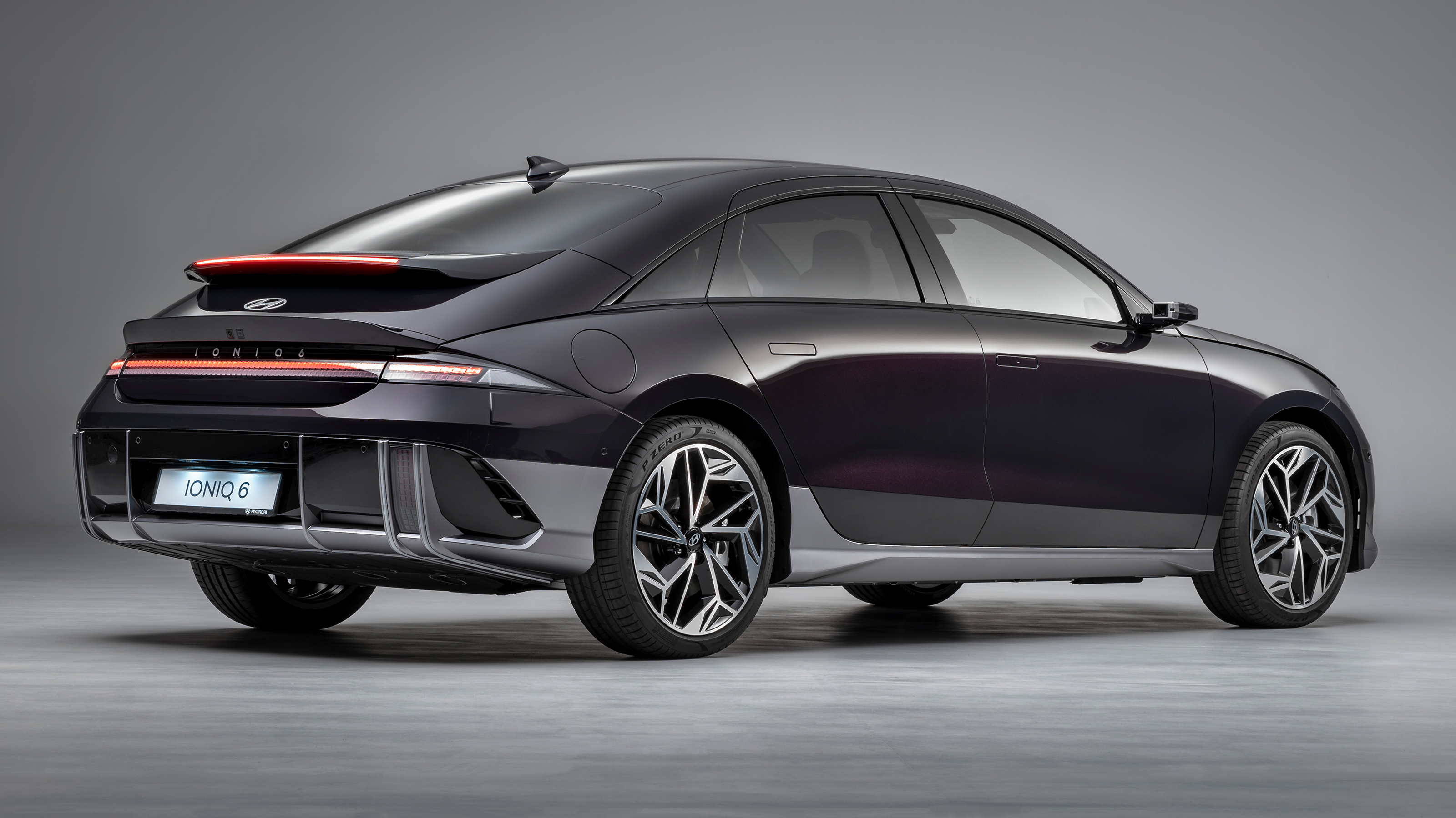 Hyundai Ioniq 6 - rear