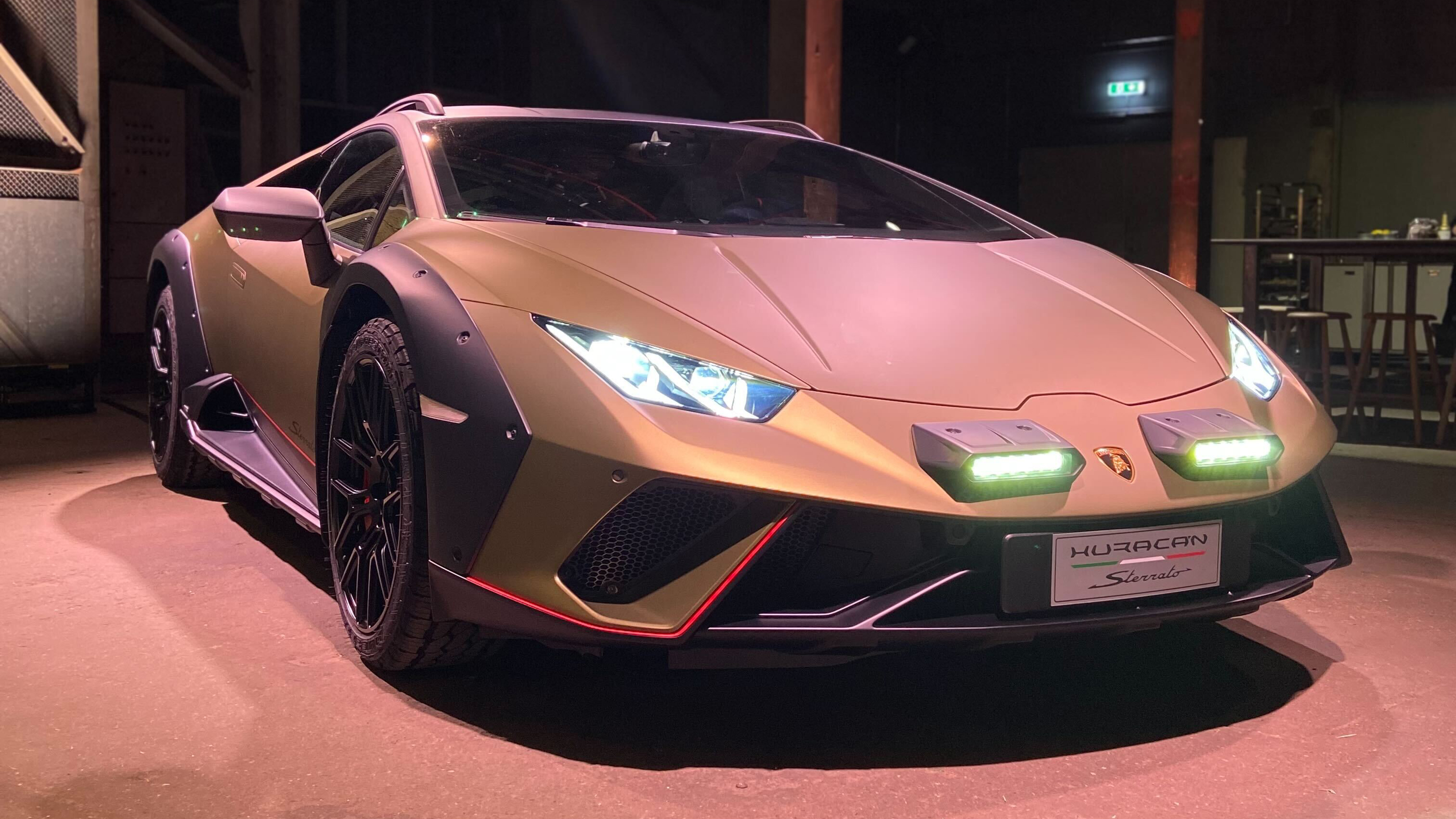 Lamborghini Sterrato - front static