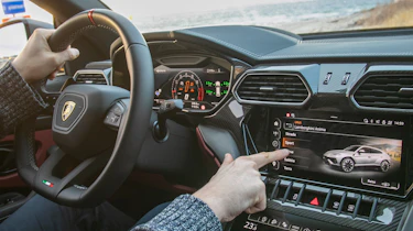 Lamborghini Urus S - infotainment system and dashboard