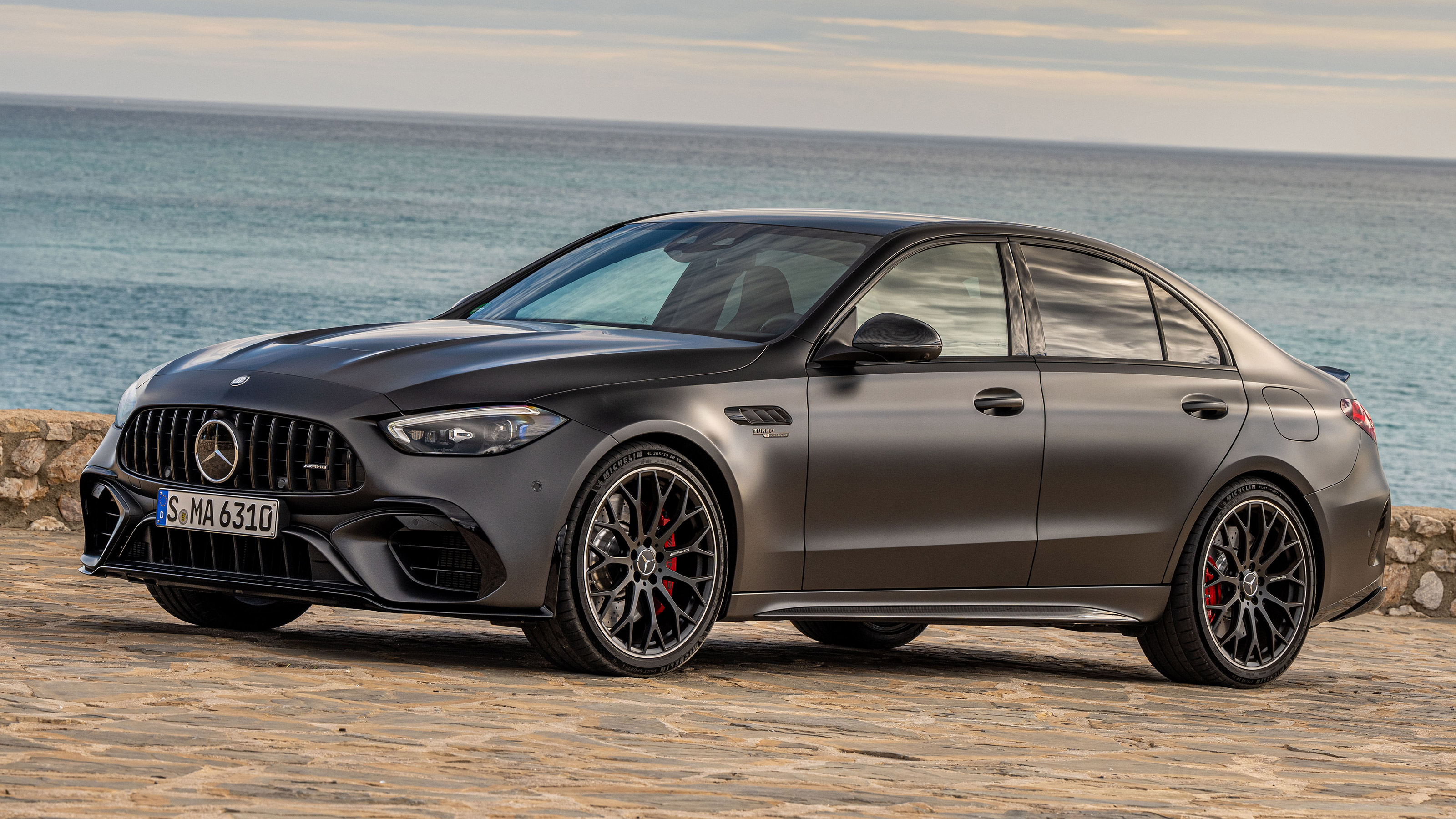 Mercedes-AMG C 63 S E-Performance - front static