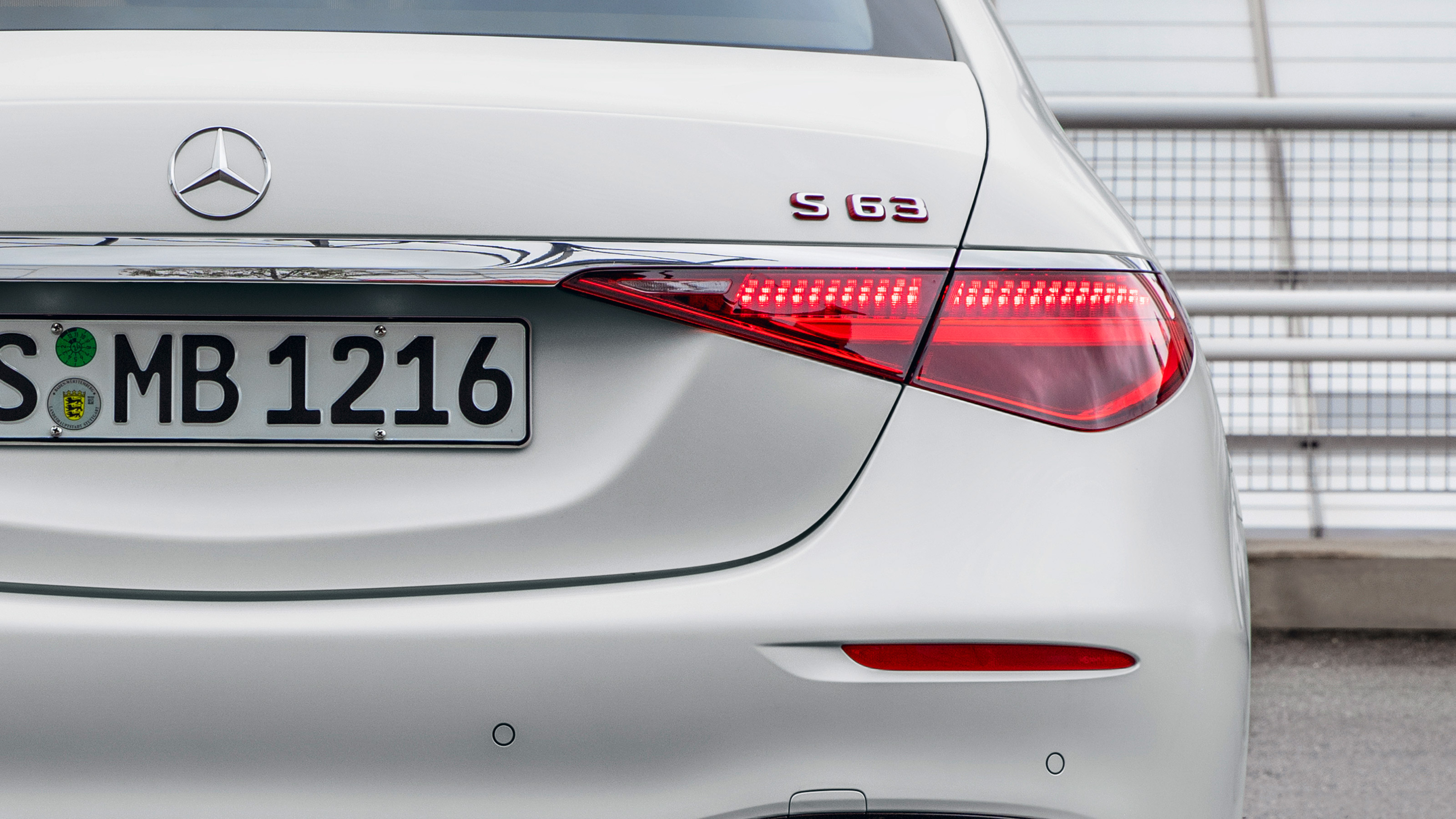 Mercedes-AMG S 63 E-Performance - rear detail