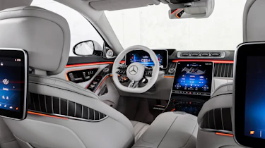 Mercedes-AMG S 63 E-Performance - dash