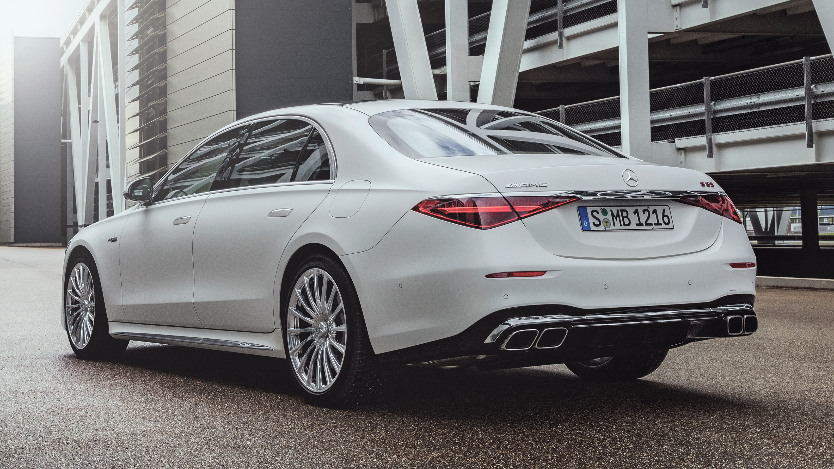 Mercedes-AMG S 63 E-Performance - rear static