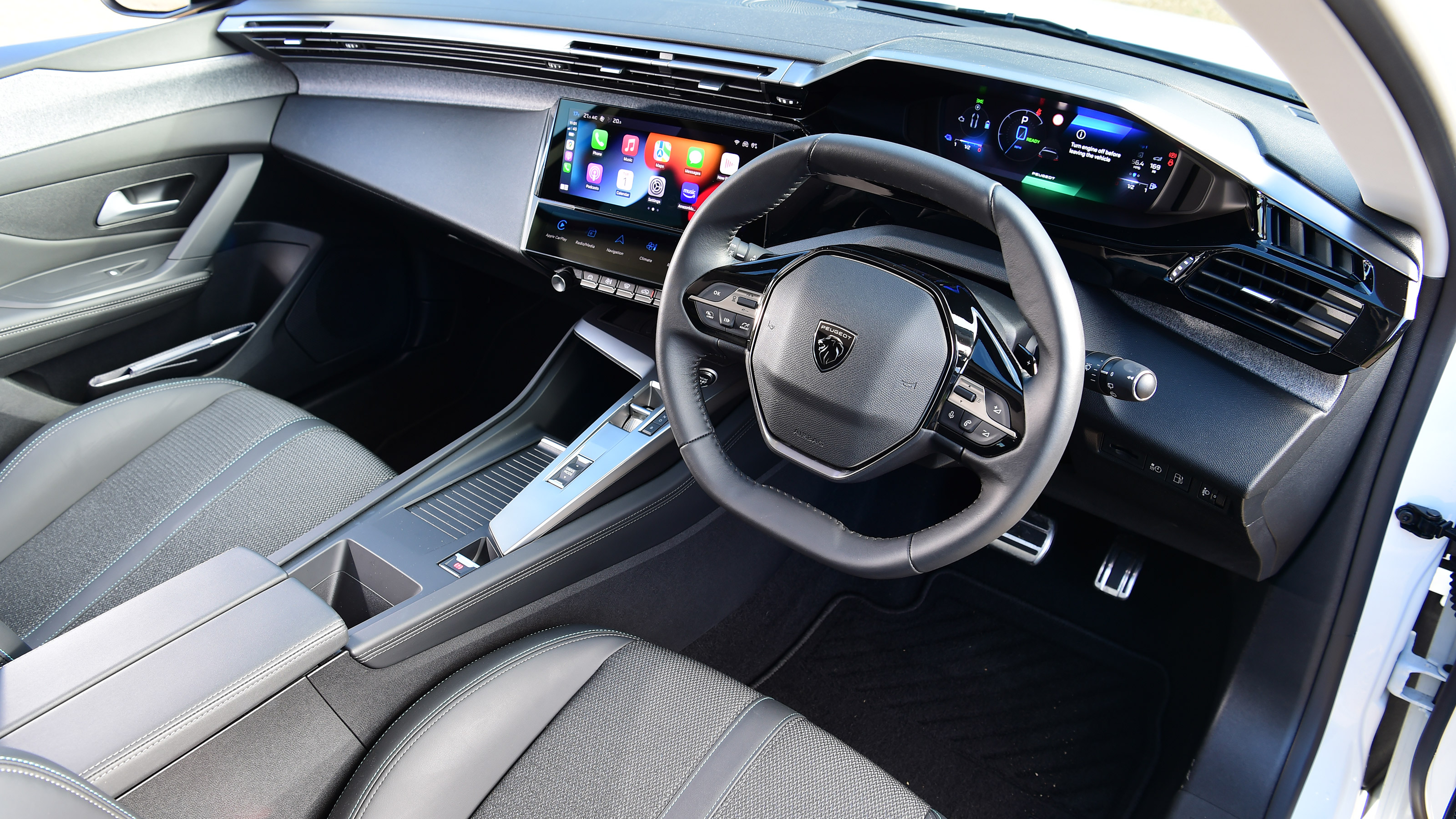 Peugeot 308 long term test first report - dash