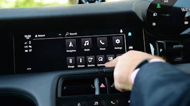 Porsche Taycan long termer final report - screen