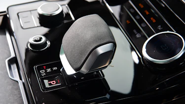 Range Rover Sport - gear selector