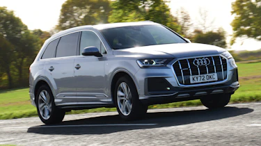 Audi Q7 - front cornering