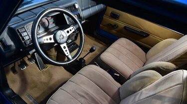 Renault 5 Alpine - interior